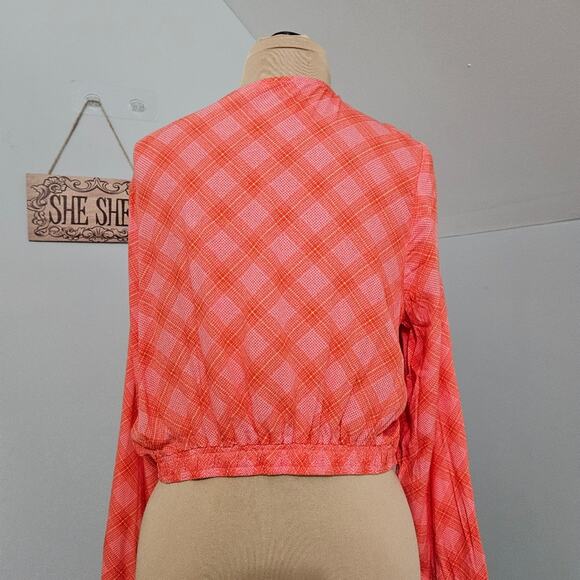 New BP Nordstrom Top Plaid Surplice Neckline Pink Orange Cropped Plus Size 1X - Picture 4 of 16